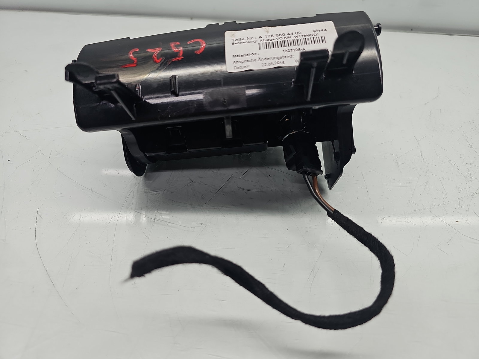 Scrumiera Mercedes Clasa A (W177) [Fabr 2019-2024] A1766804400 - imagine 2