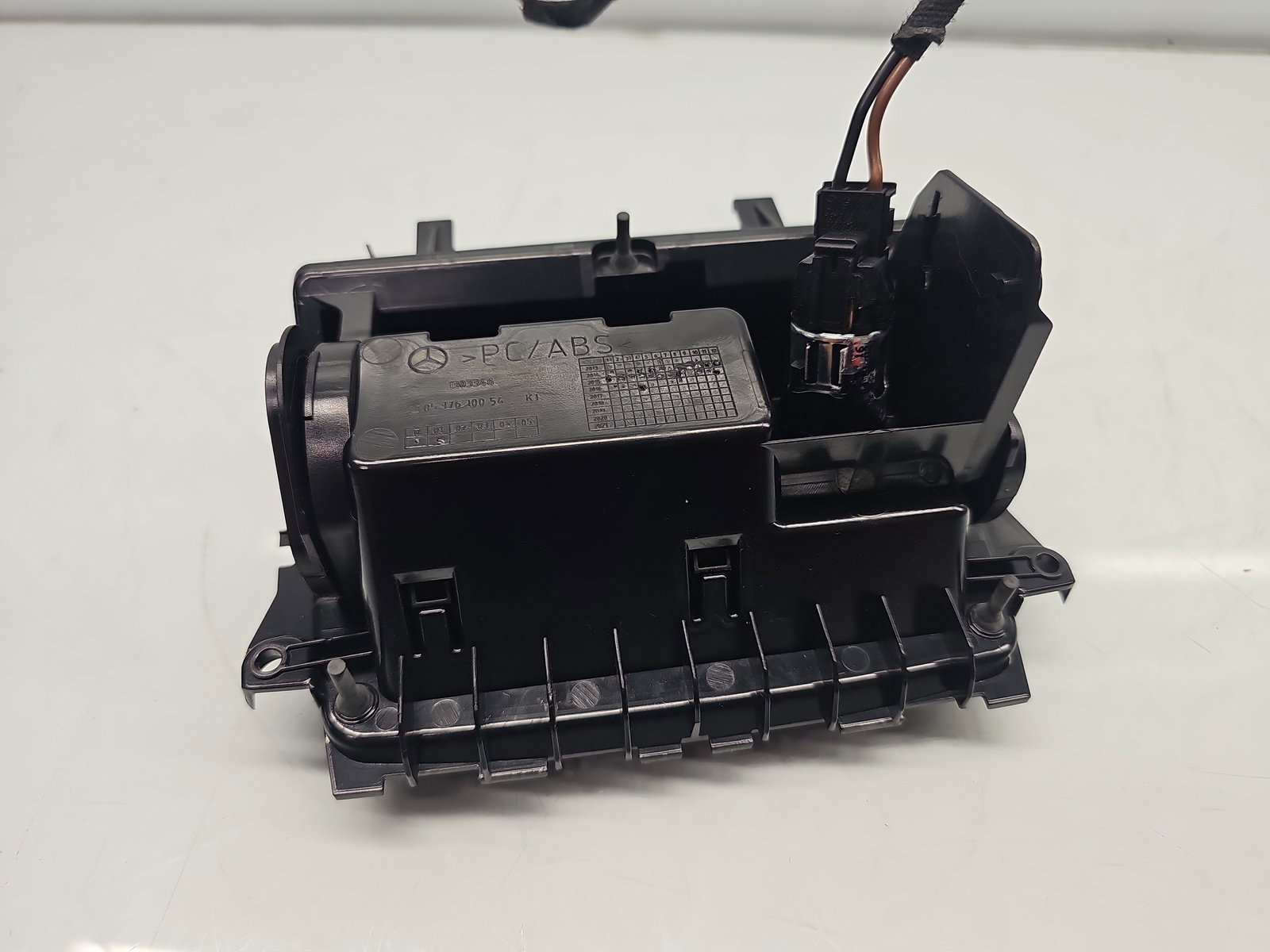 Scrumiera Mercedes Clasa A (W177) [Fabr 2019-2024] A1766804400 - imagine 3