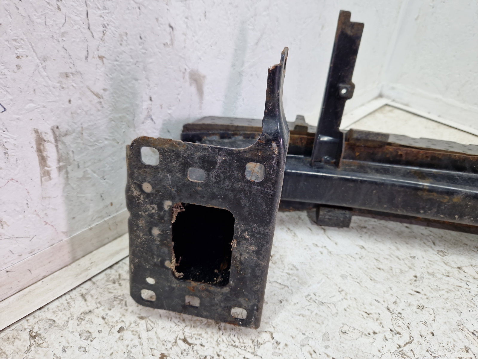 Armatura bara fata Skoda Superb III (3V3) [Fabr 2015-prezent] 3V0807127 - imagine 5