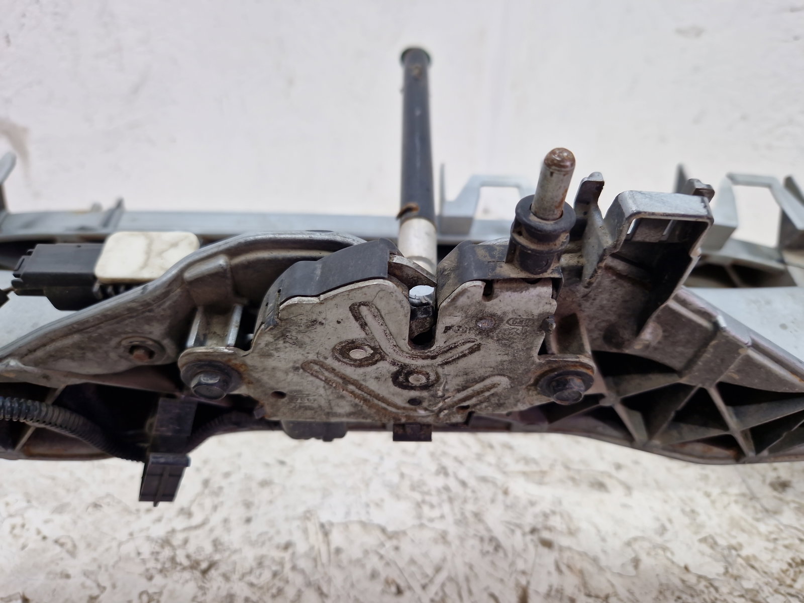 Trager Ford C-Max 1 [Fabr 2007-2010] 3M51-8B041-AU - imagine 5