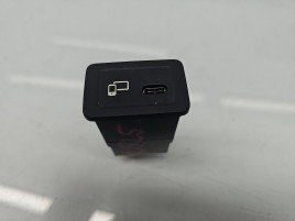 Conector auxiliar USB Mercedes Clasa A (W177) [Fabr 2019-2024] A2478203802