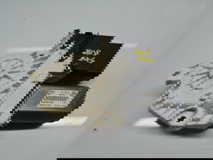 Motoras geam dreapta spate Volkswagen Tiguan (5N) [Fabr 2007-2016] SUV 5N0959704D