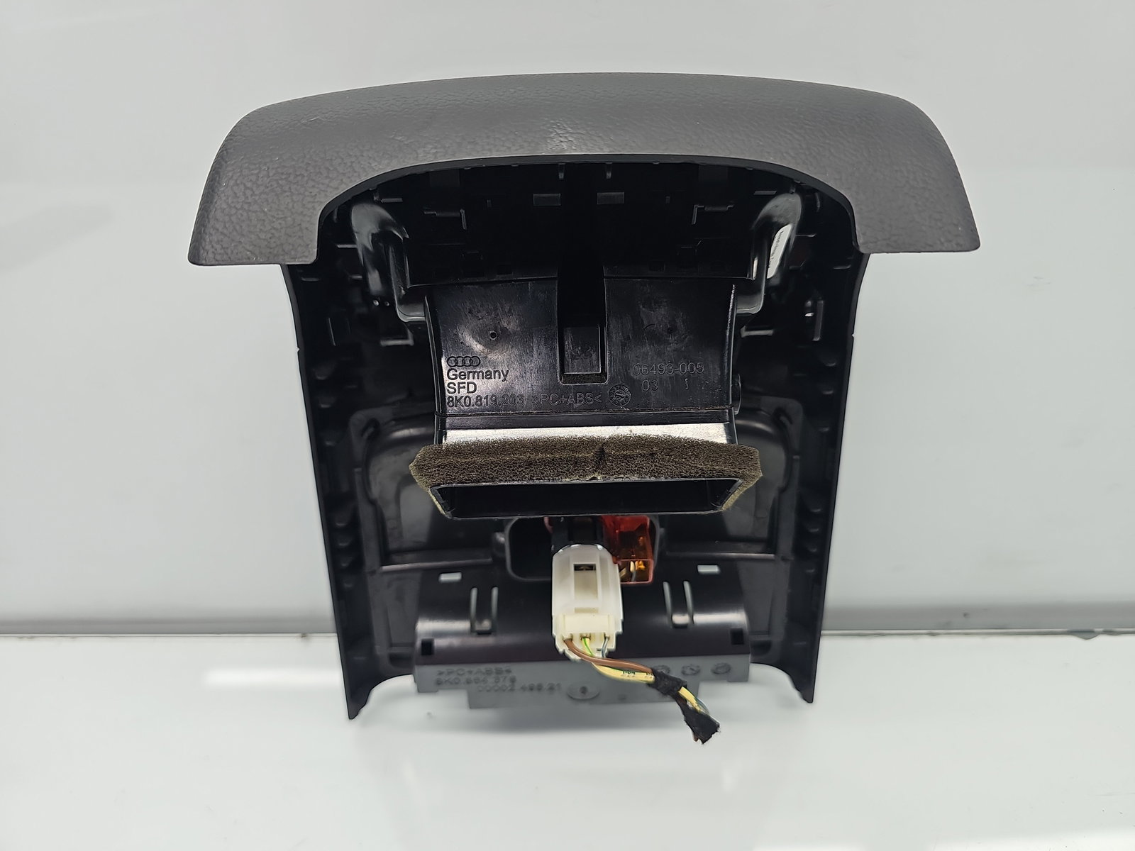 Grila aerisire spate AUDI A5 Cabriolet (8F7) [Fabr 2009-2015] 8K0864376 - imagine 2