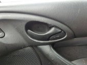 Maner interior usa dreapta fata Ford Focus 1 1.6 benz OEM 1998-2005