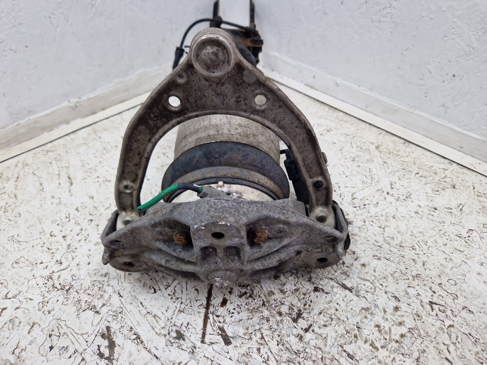 Perna aer stanga fata AUDI Q7 (4LB) [Fabr 2006-2014] Facelift 3.0 TDI CJGA 176KW / 240CP - imagine 3