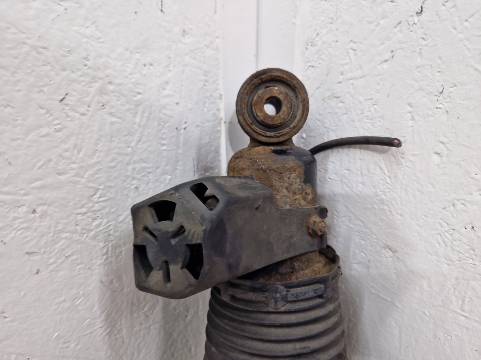 Perna aer dreapta spate AUDI Q7 (4LB) [Fabr 2006-2014] Facelift 3.0 TDI CJGA 176KW / 240CP - imagine 3