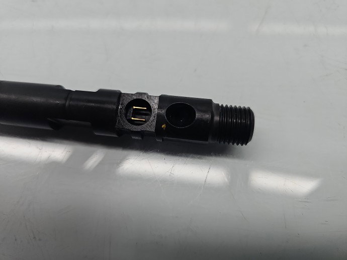 Injector Mercedes Clasa C (W204) [Fabr 2007-2014] A6460700987 2.2 CDI 646811 125KW / 170CP