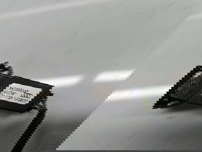 Conector auxiliar USB AUDI A5 Cabriolet (8F7) [Fabr 2009-2015] 8K0035474B