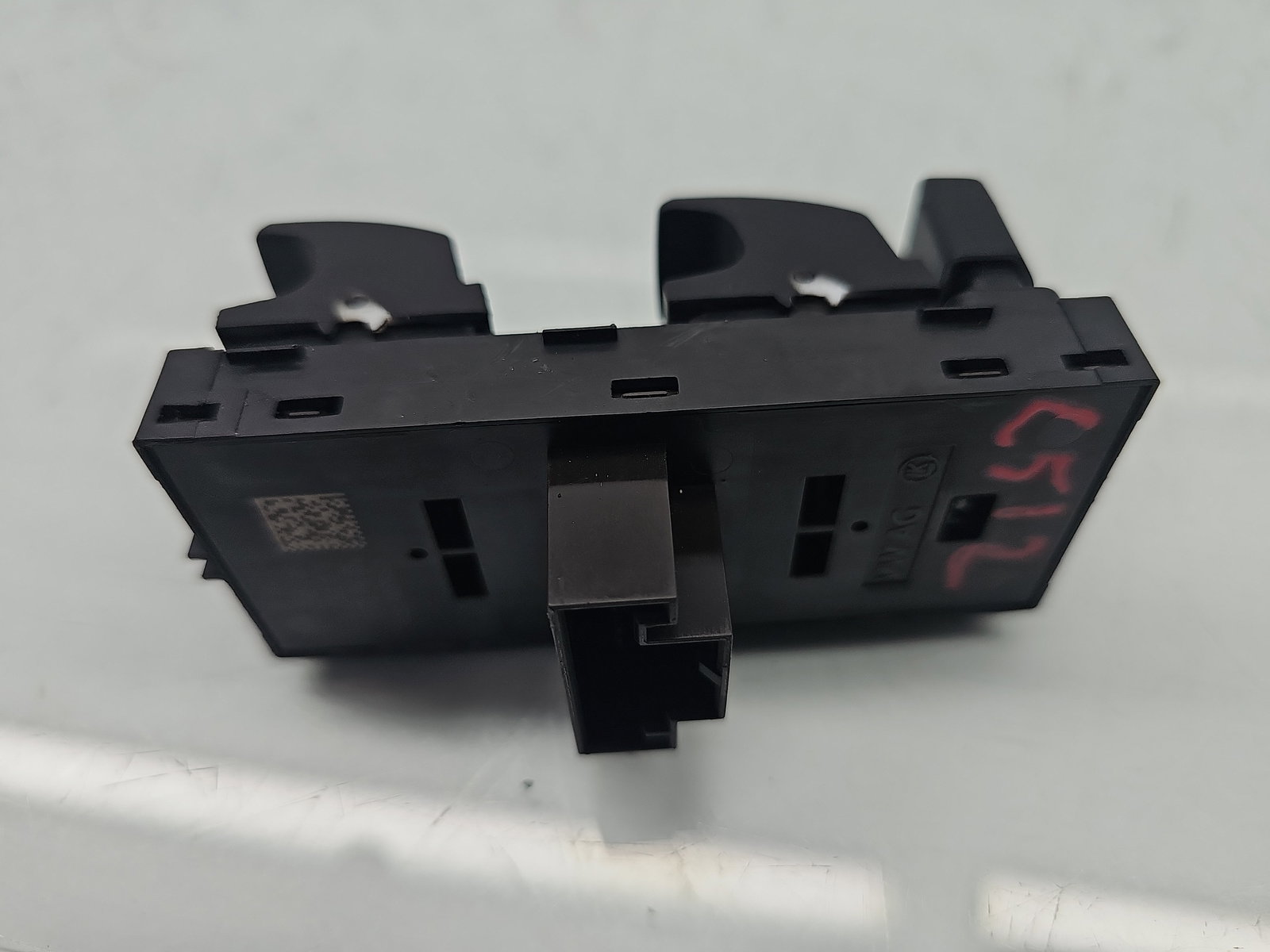 Butoane comanda geamuri sofer Volkswagen Passat B8 (3G2) [Fabr 2015-prezent] 5G0959857D - imagine 3