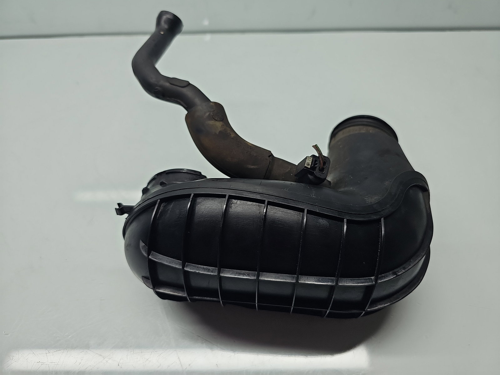 Tub admisie aer Mercedes Clasa C (W204) [Fabr 2007-2014] A6460940997 2.2 CDI 646811 125KW / 170CP - imagine 5