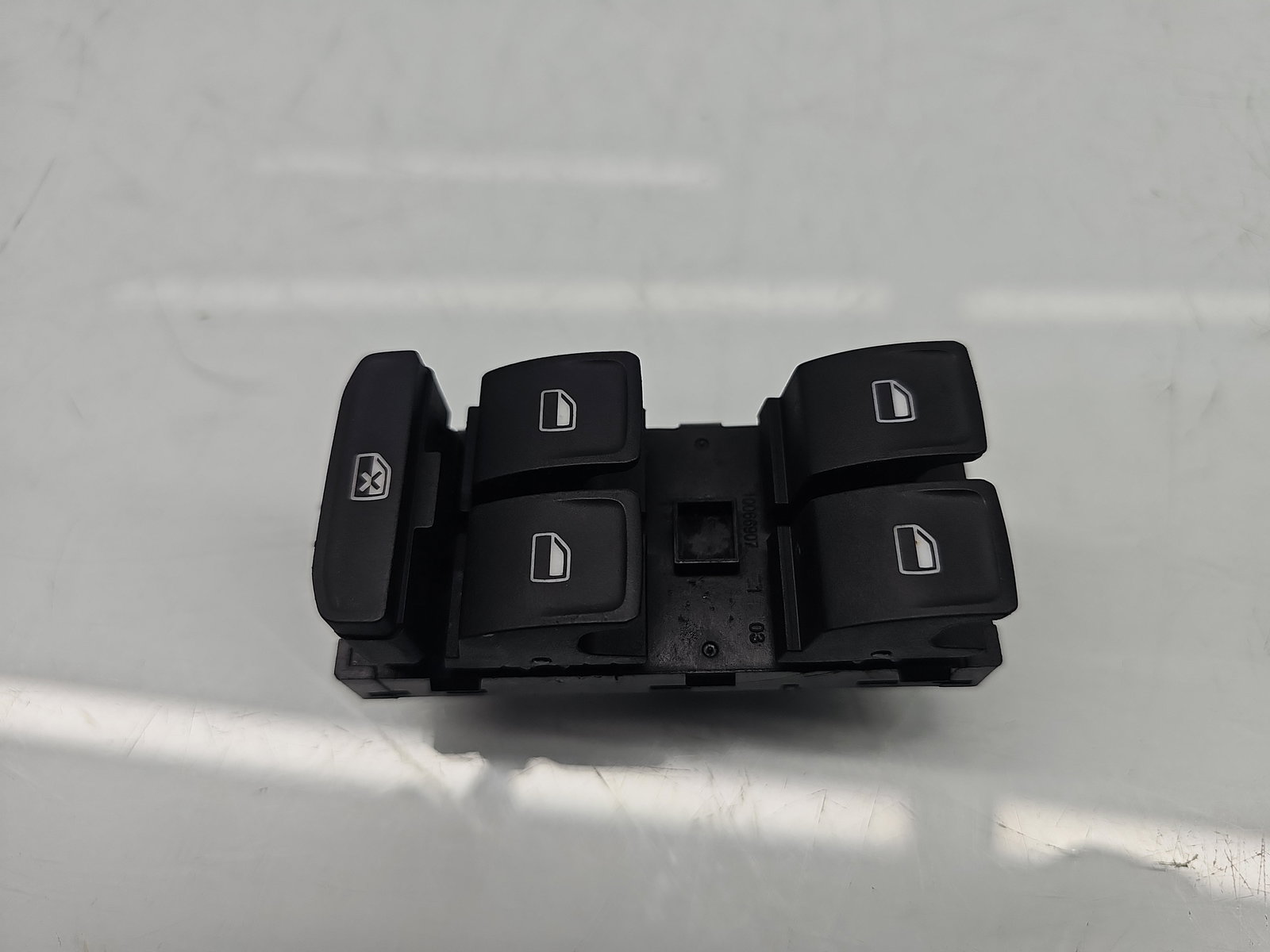 Butoane comanda geamuri sofer Volkswagen Golf 7 (5G) [Fabr 2014-prezent] 5G0959857B - imagine 1