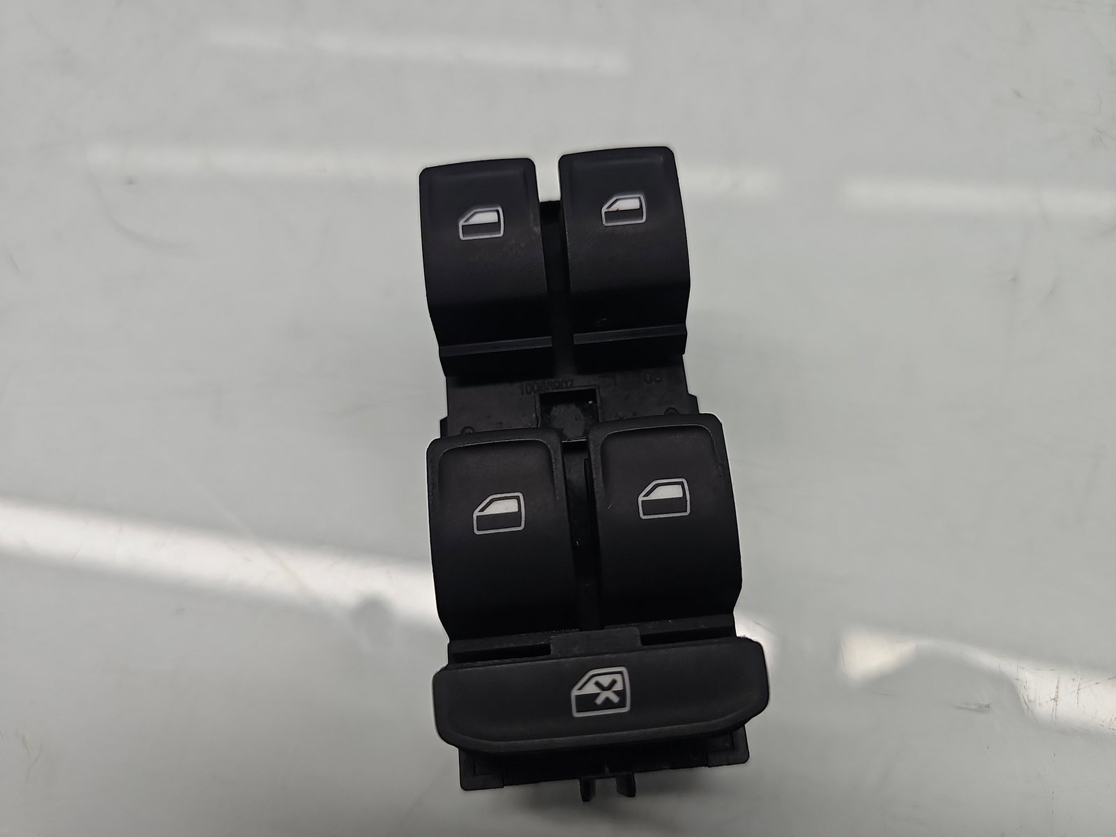 Butoane comanda geamuri sofer Volkswagen Golf 7 (5G) [Fabr 2014-prezent] 5G0959857B - imagine 2