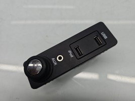 Conector auxiliar USB Jaguar XF (X250) [Fabr 2008-2015] Facelift AW9319C166AA