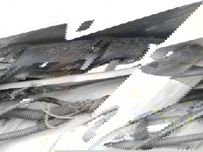 Suport aripa dreapta fata OEM Peugeot 307 [Fabr 2000-2008] 1.6 HDI