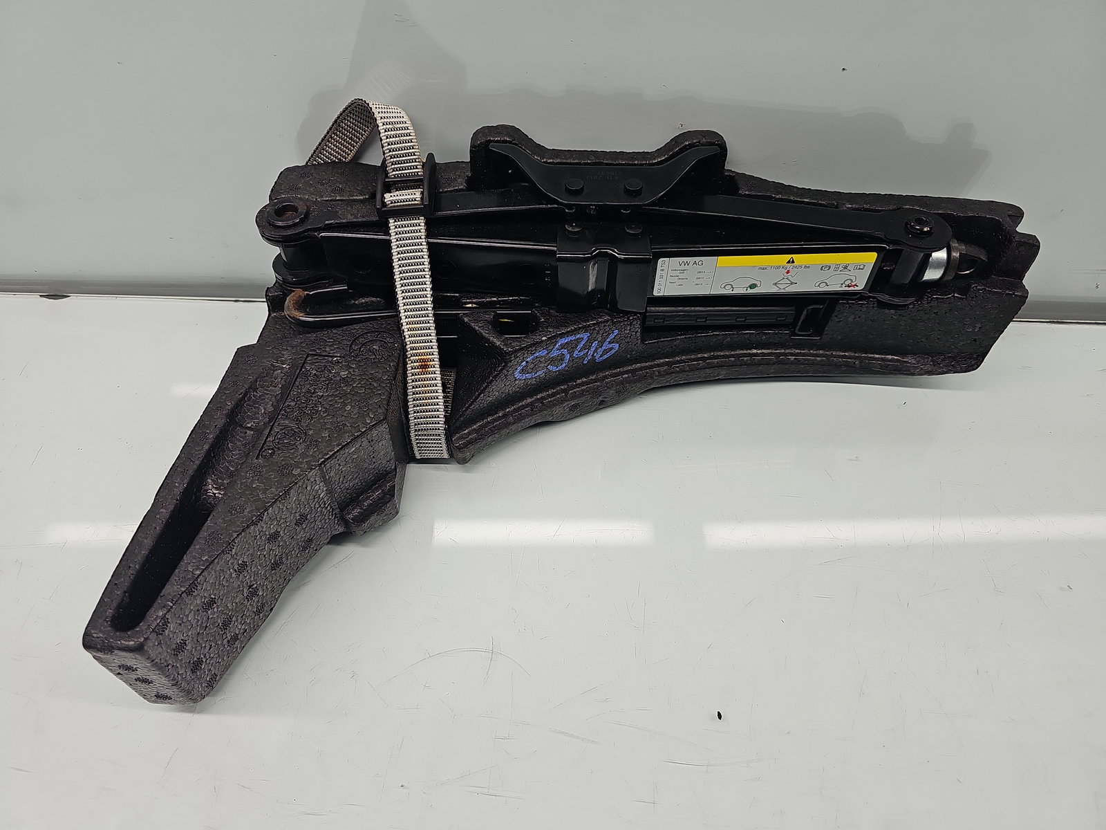 Cric Volkswagen Golf 7 (5G) [Fabr 2014-prezent] 5Q0011031B - imagine 1