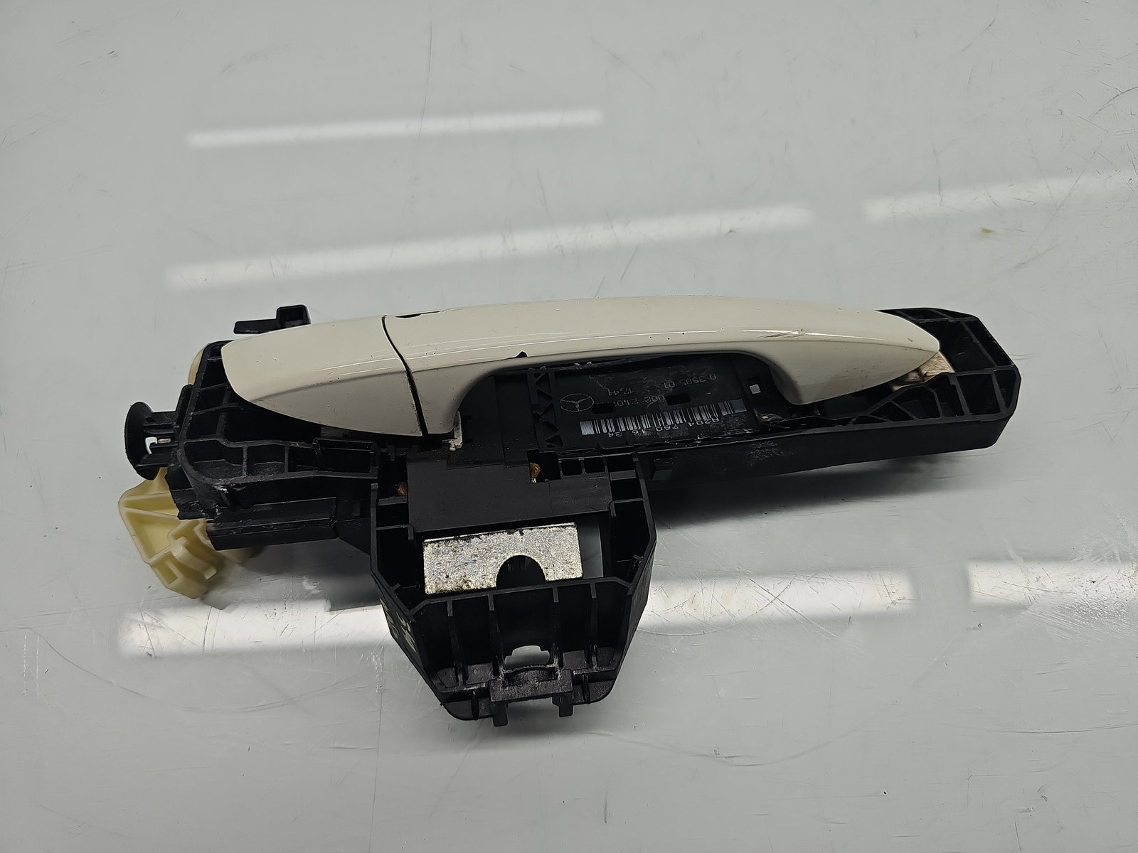 Maner usa dreapta spate Mercedes Clasa E (W212) [Fabr 2009-2016] Break AMG 650U Alb Calcite - imagine 5