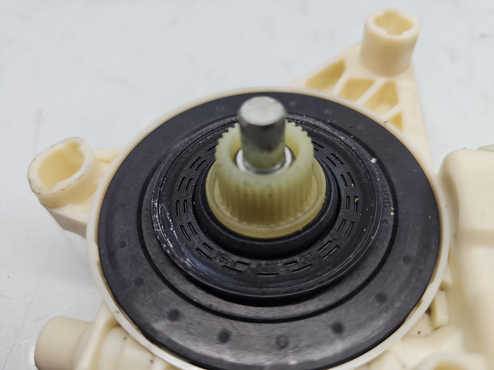 Motoras geam dreapta spate Mercedes Clasa E (W212) [Fabr 2009-2016] Break AMG A2048200642 - imagine 2