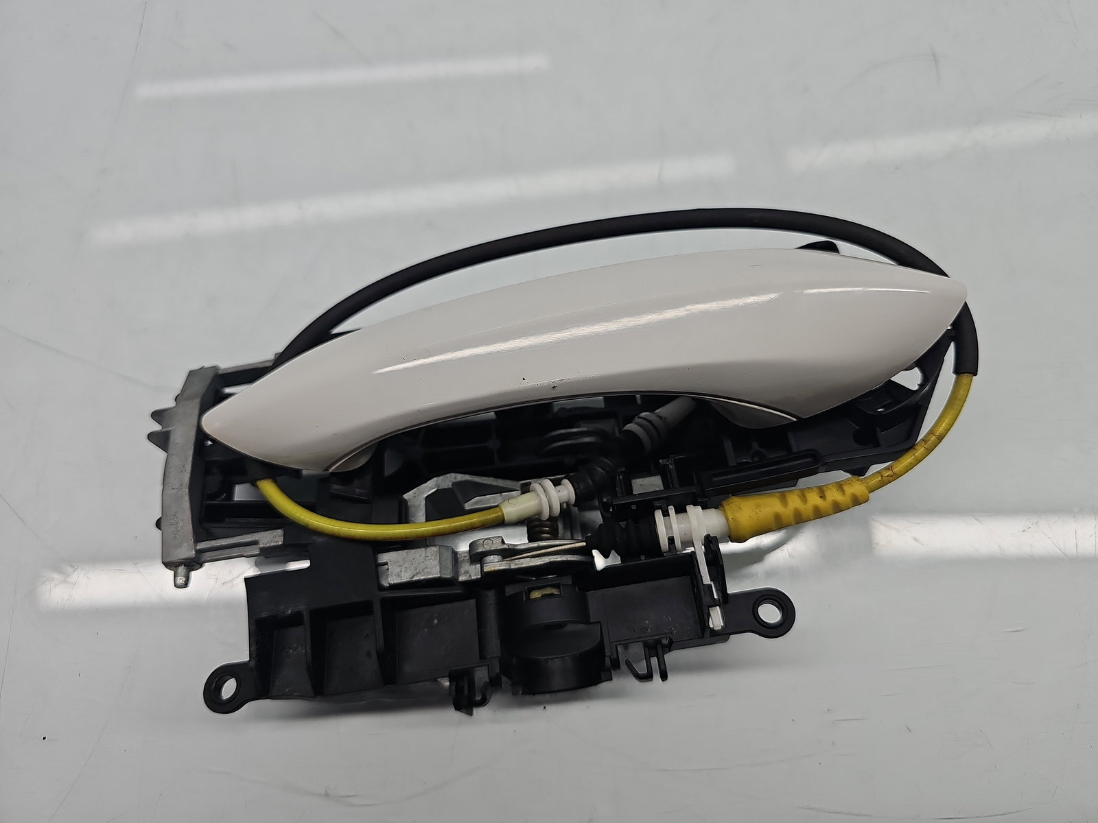 Maner usa stanga spate Bmw 5 GT (F07) [Fabr 2011-2016] Hatchback 300 Alpinweiss III - imagine 5