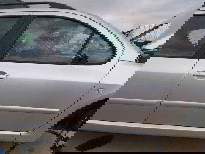 Usa dreapta fata OEM Peugeot 307 [Fabr 2000-2008] 1.6 HDI