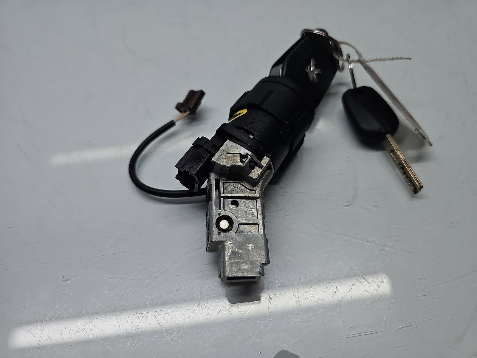 Contact cu cheie PEUGEOT 2008 [Fabr 2013-prezent] 9663123380 1.4 HDI DV4C 50KW / 68CP - imagine 4