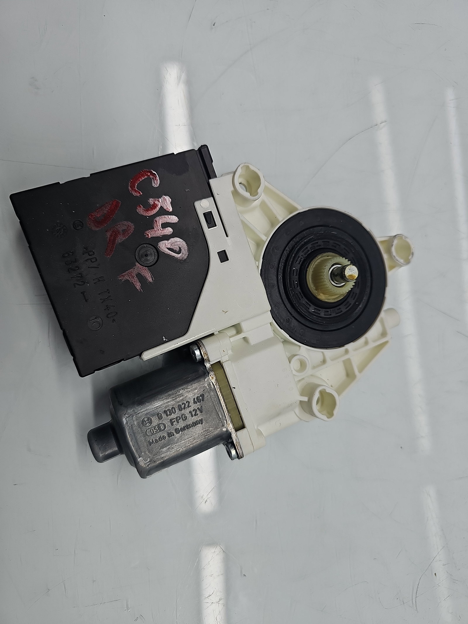 Motoras geam dreapta fata Volkswagen Tiguan (5N) [Fabr 2007-2016] SUV 5N0959701D - imagine 1