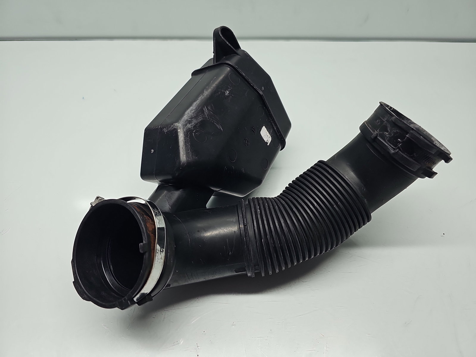 Tub admisie aer Opel Corsa E [Fabr 2014-prezent] 13427558 1.4 Benz B14XEL 66KW / 90CP - imagine 3