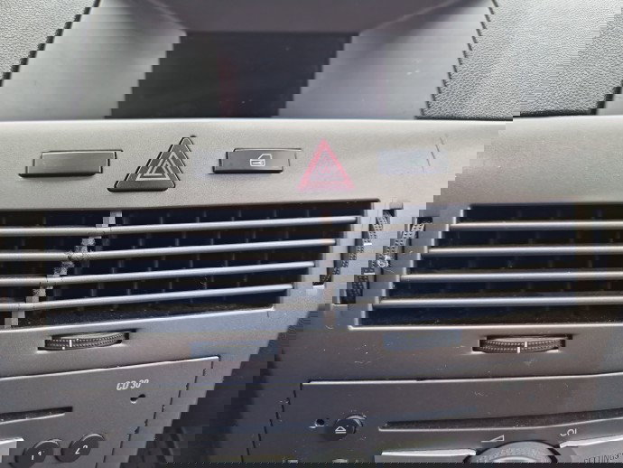 Grila aerisire centrala Opel Astra H [Fabr 2004-2009]