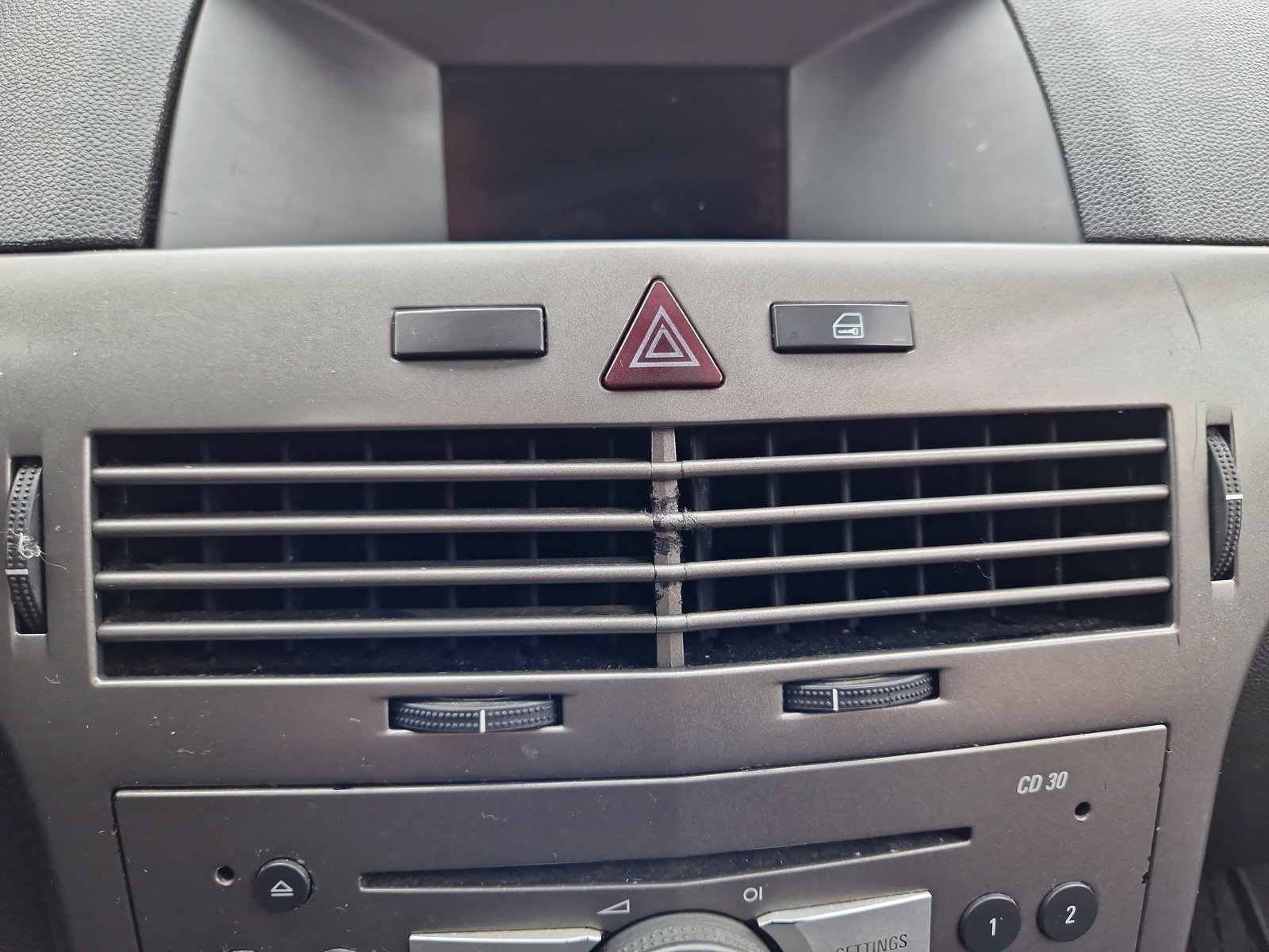 Grila aerisire centrala Opel Astra H [Fabr 2004-2009] - imagine 1