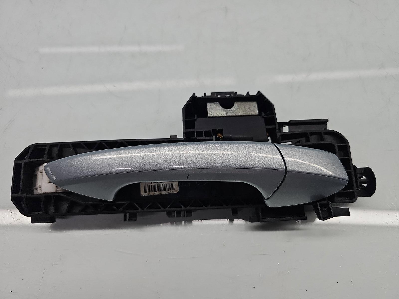 Maner usa dreapta spate Mercedes Clasa C (W204) [Fabr 2007-2014] Berlina Facelift, AMG 988U Argintiu Diamat - imagine 1