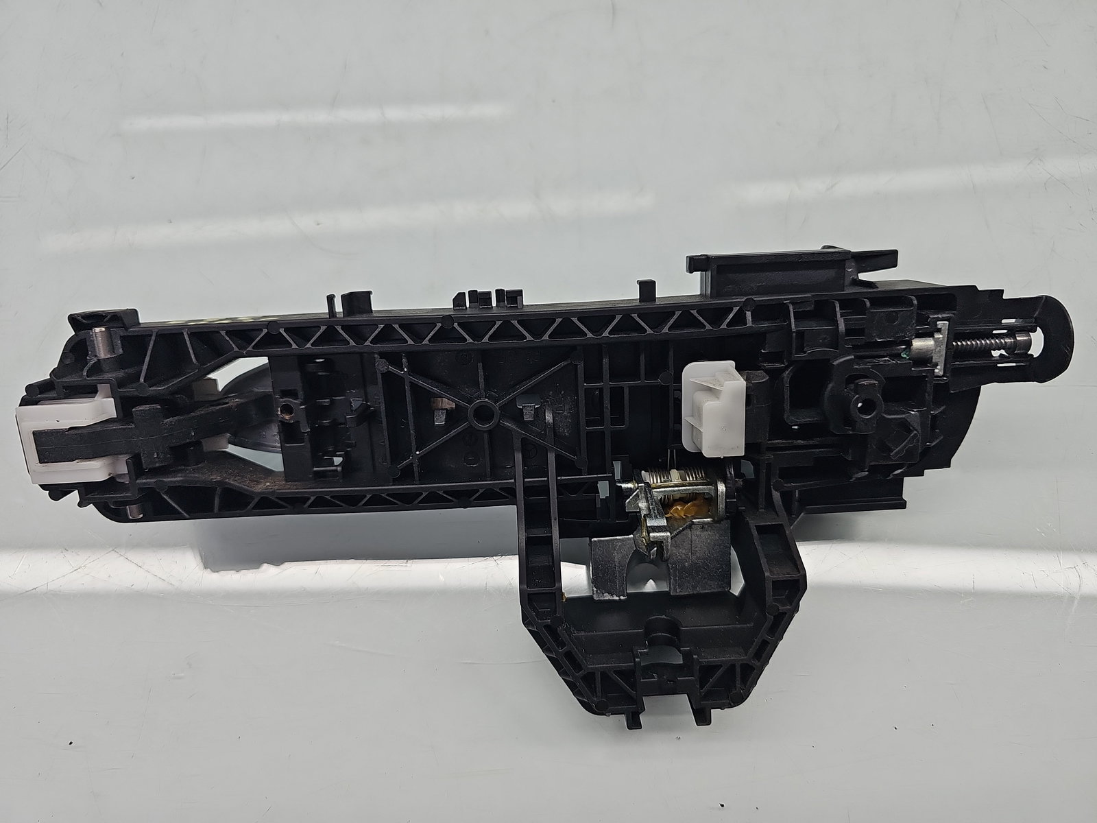 Maner usa dreapta spate Mercedes Clasa C (W204) [Fabr 2007-2014] Berlina Facelift, AMG 988U Argintiu Diamat - imagine 2