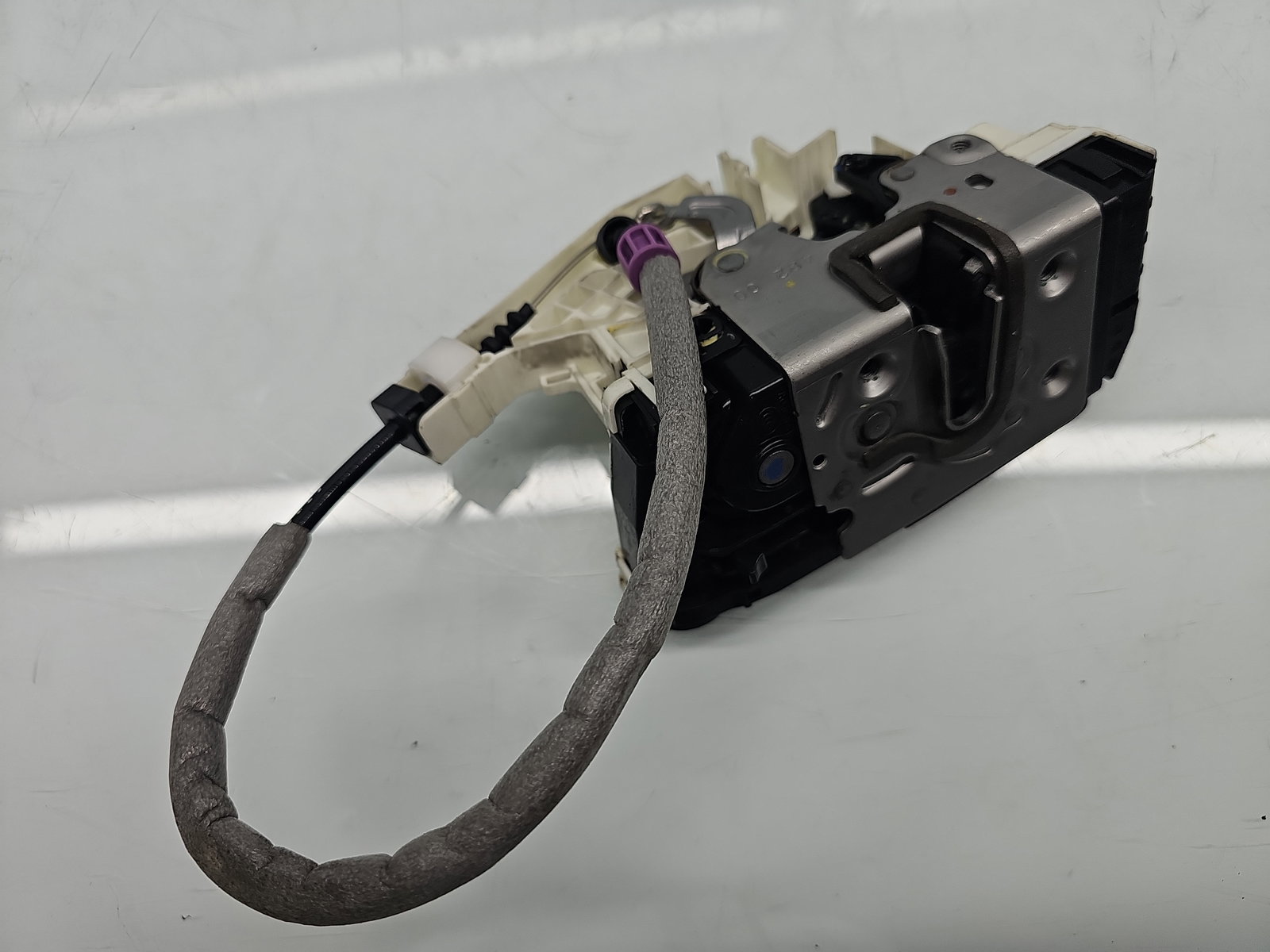 Broasca usa dreapta spate Mercedes Clasa C (W204) [Fabr 2007-2014] Berlina Facelift, AMG A0997300635 - imagine 3