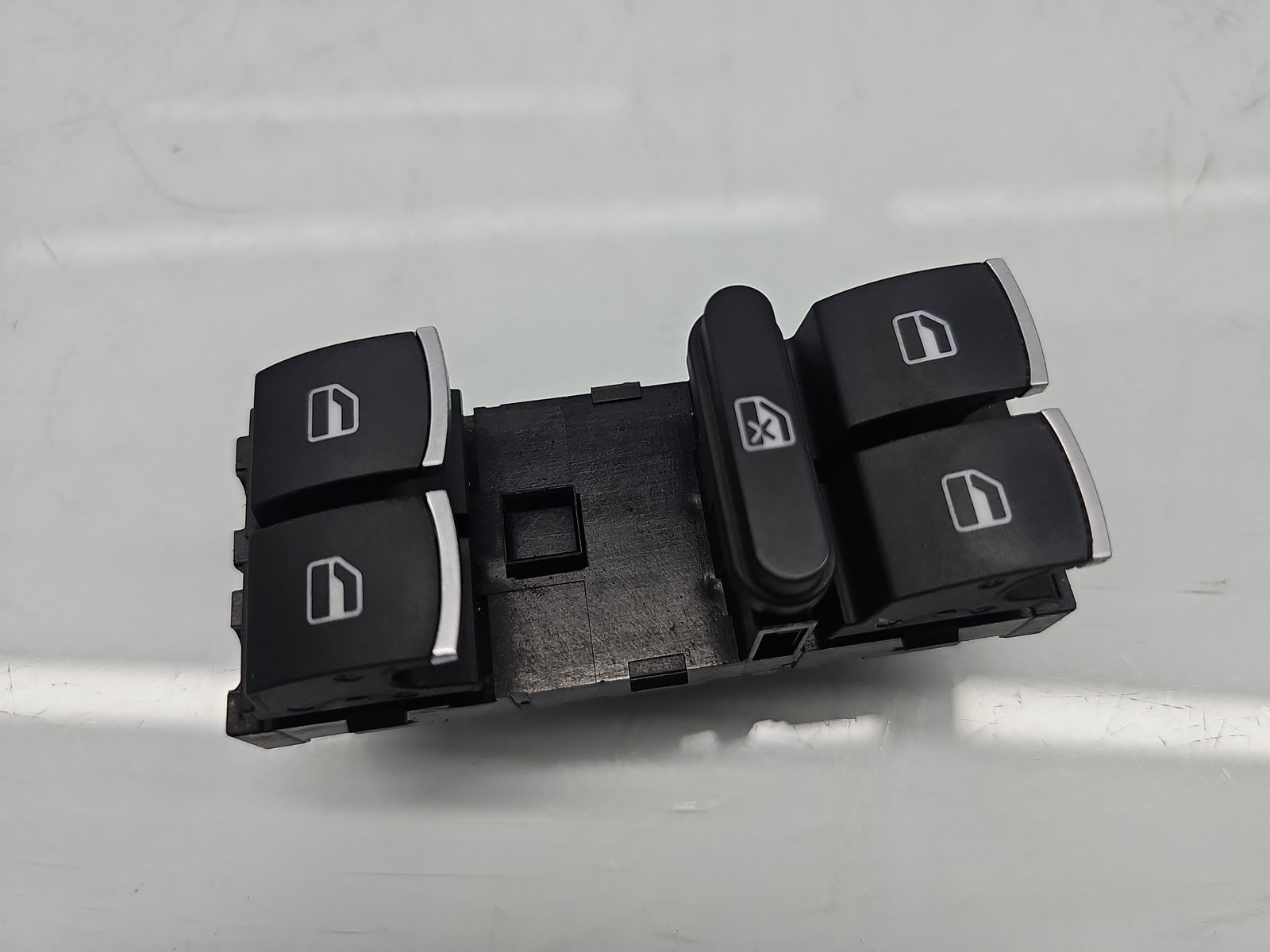 Butoane comanda geamuri sofer Volkswagen Passat CC (358) [Fabr 2012-2016] 5K4959857 - imagine 1