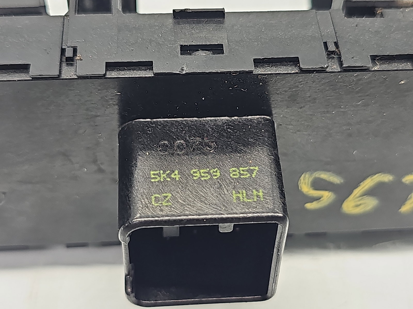 Butoane comanda geamuri sofer Volkswagen Passat CC (358) [Fabr 2012-2016] 5K4959857 - imagine 5