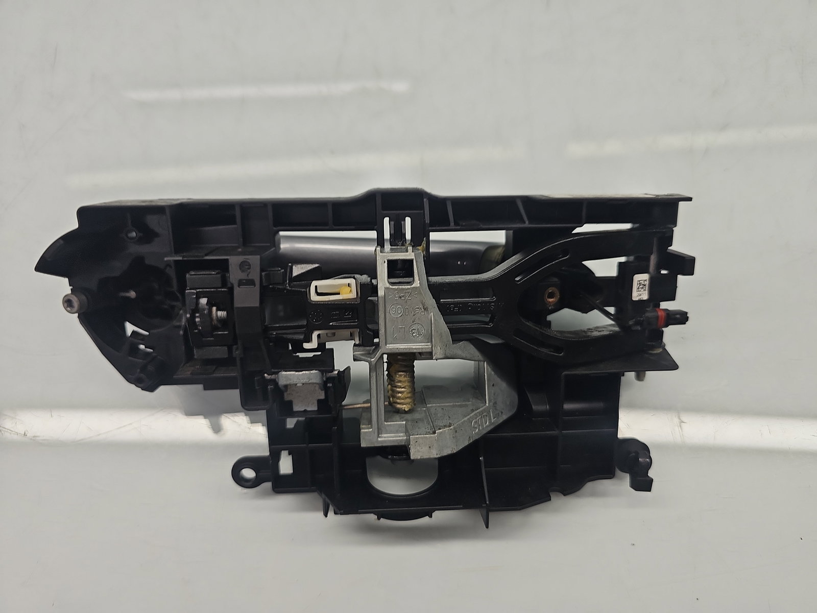 Maner usa stanga spate Bmw 5 (F10) [Fabr 2011-2016] Berlina Facelift A52 Spacegrau Metalc - imagine 3