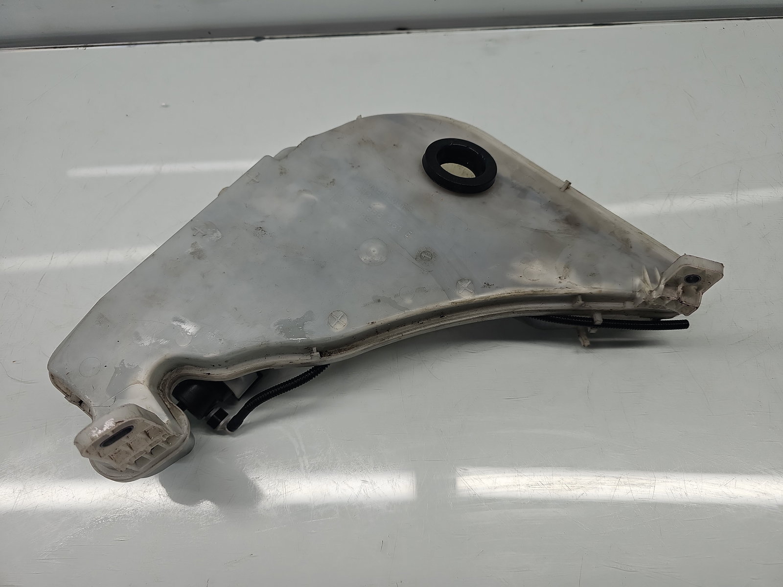 Vas lichid parbriz AUDI A6 (4G2, C7) [Fabr 2012-2017] 4G8955451E - imagine 1