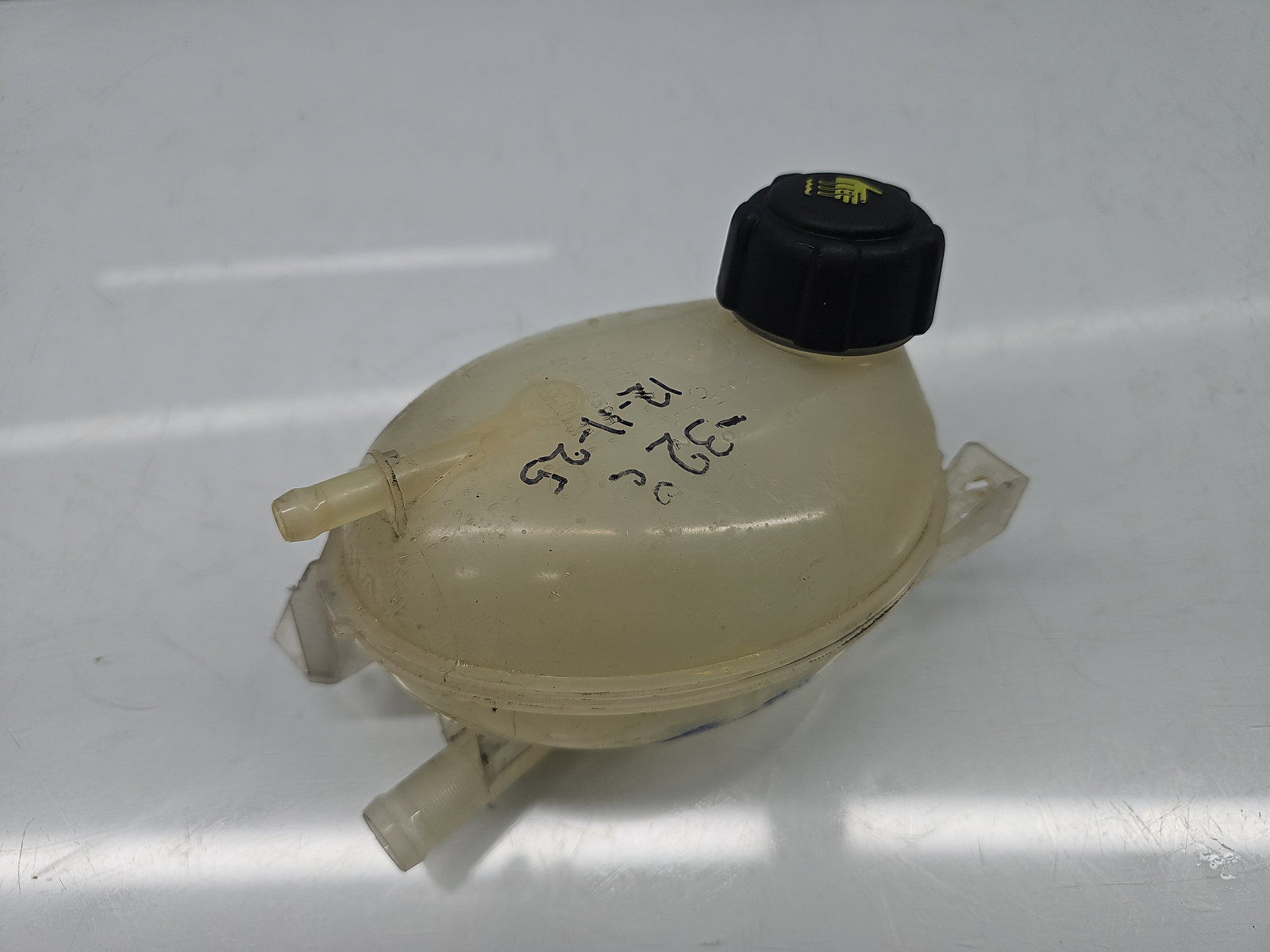 Vas expansiune Dacia Duster [Fabr 2010-2017] SUV Facelift 217107259R - imagine 1