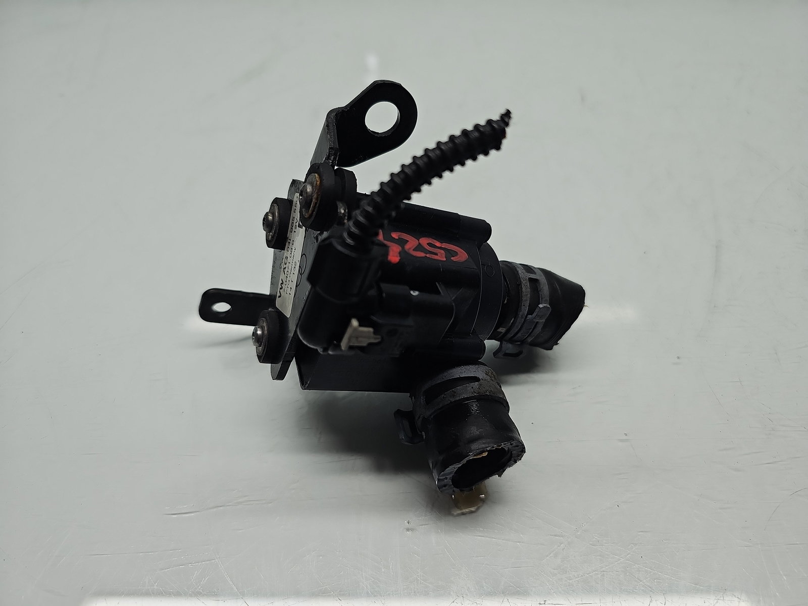 Pompa recirculare apa AUDI A6 (4G2, C7) S-line [Fabr 2012-2017] 04L965559 2.0 TDI CNHA 140KW / 190CP - imagine 1