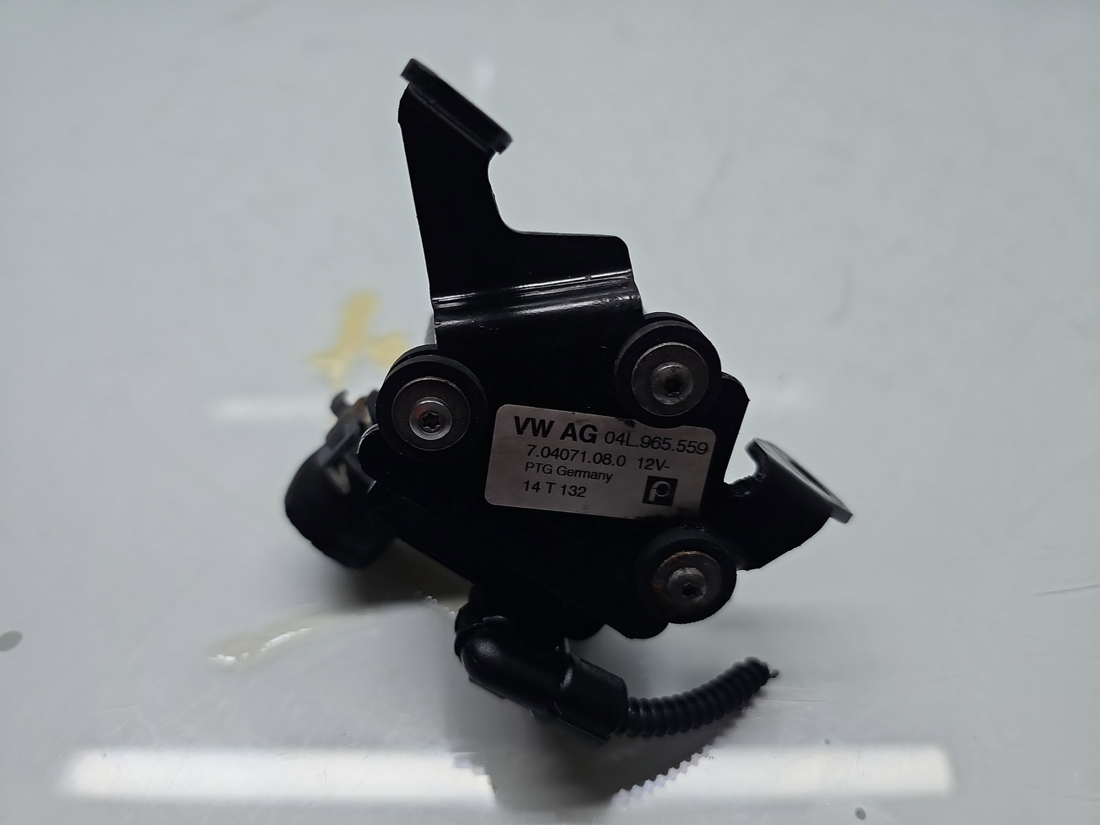 Pompa recirculare apa AUDI A6 (4G2, C7) S-line [Fabr 2012-2017] 04L965559 2.0 TDI CNHA 140KW / 190CP - imagine 4