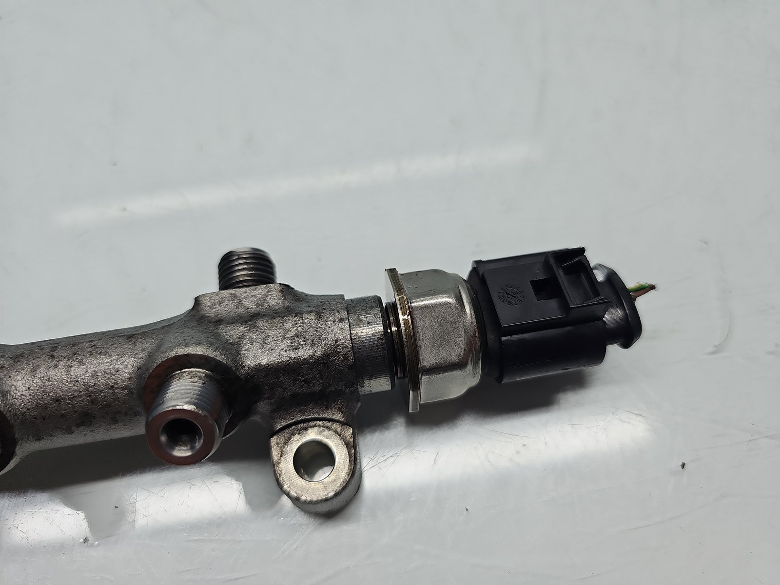 Rampa injectoare AUDI A6 (4G2, C7) S-line [Fabr 2012-2017] 04L089E 2.0 TDI CNHA 140KW / 190CP - imagine 2