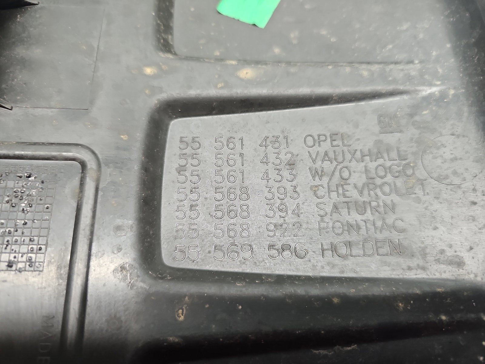 Capac motor Opel Astra J [Fabr 2009-2015] 55561431 1.4 Benz B14XEL 66KW / 90CP - imagine 2