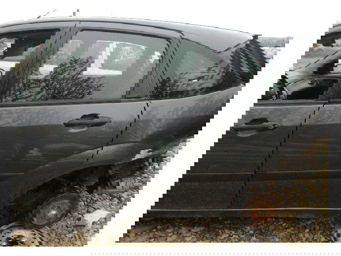 Usa stanga spate Ford Focus 1 1.6 benz OEM 1998-2005