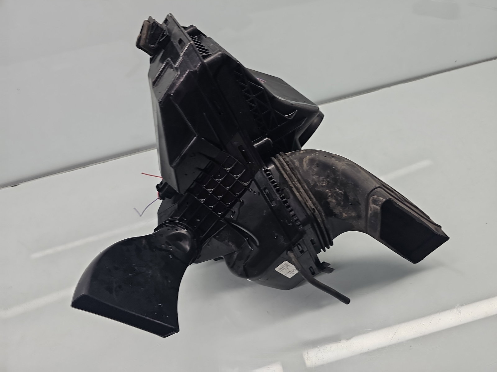 Carcasa filtru aer AUDI A4 (8K2, B8.5) [Fabr 2008-2015] 8K0133837BF 2.0 TDI CGLC 130KW / 177CP - imagine 2