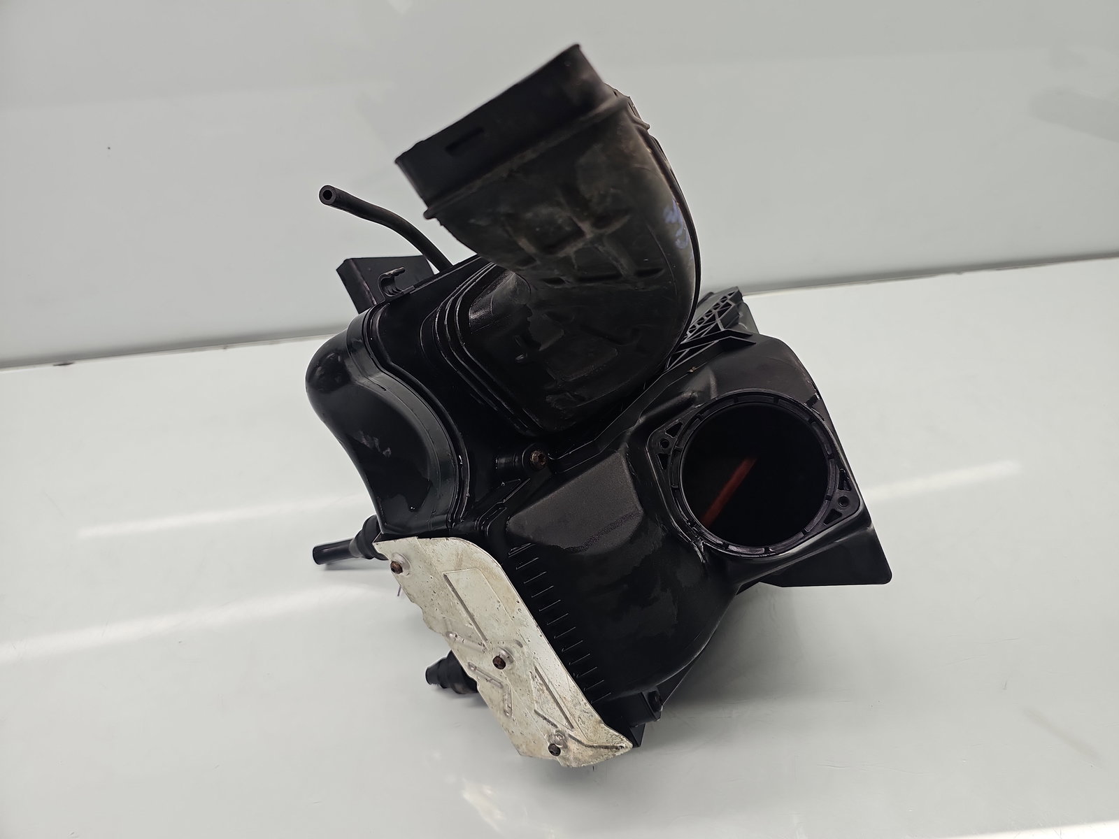 Carcasa filtru aer AUDI A4 (8K2, B8.5) [Fabr 2008-2015] 8K0133837BF 2.0 TDI CGLC 130KW / 177CP - imagine 4