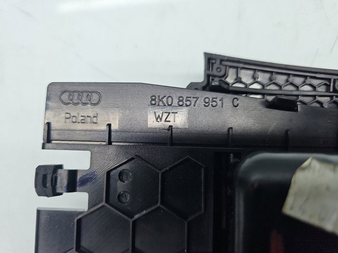 Consola centrala AUDI A5 (8T3) [Fabr 2007-2015] 8K0857951C