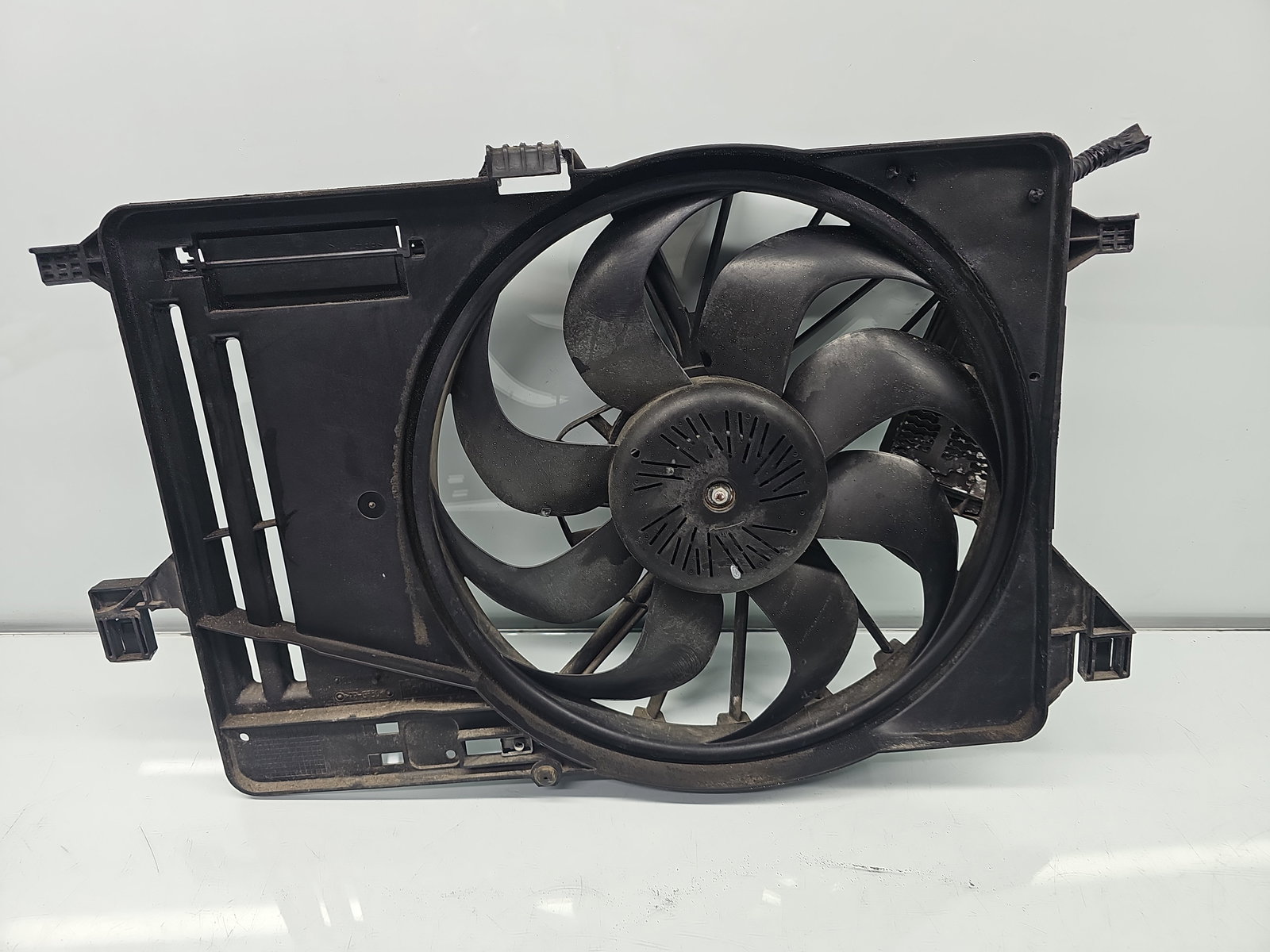 Electroventilator Ford Focus 3 [Fabr 2010-2018] CV61-8C607-VA 1.0 Benz M1DA 92KW / 125CP - imagine 1