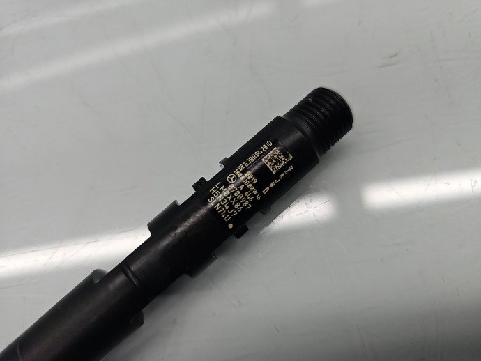 Injector Mercedes Clasa E (W212) [Fabr 2009-2016] A6460700987 2.2 CDI 646811 125KW / 170CP