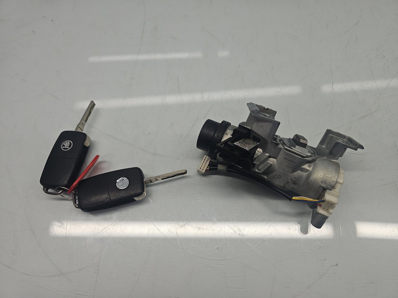 Contact cu cheie Volkswagen Tiguan (5N) [Fabr 2007-2016] 1K0905851 2.0 TDI CFGB 125KW / 170CP - imagine 5