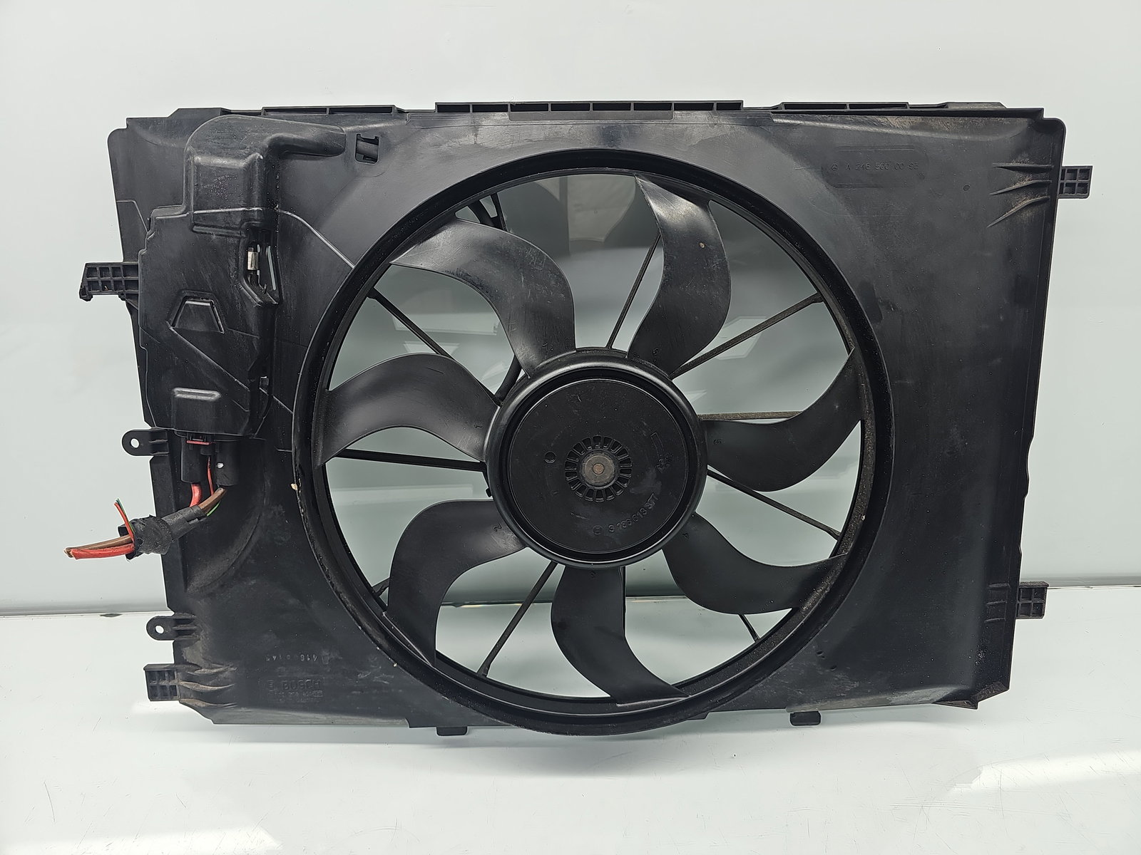 Electroventilator Mercedes Clasa A (W176) [Fabr 2012-2018] A2465000093 1.5 CDI 607951 80KW / 109CP - imagine 1