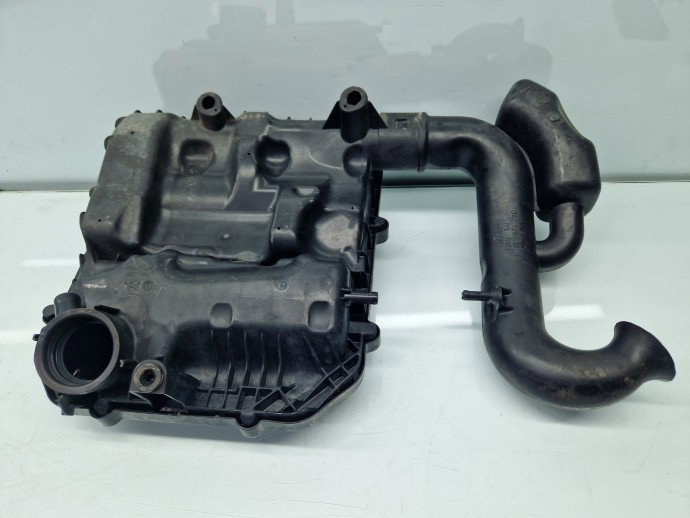 Carcasa filtru aer Volkswagen Polo (6R) [Fabr 2009-2016] 04C129611J 1.0 Benz CHYB 55KW / 75CP