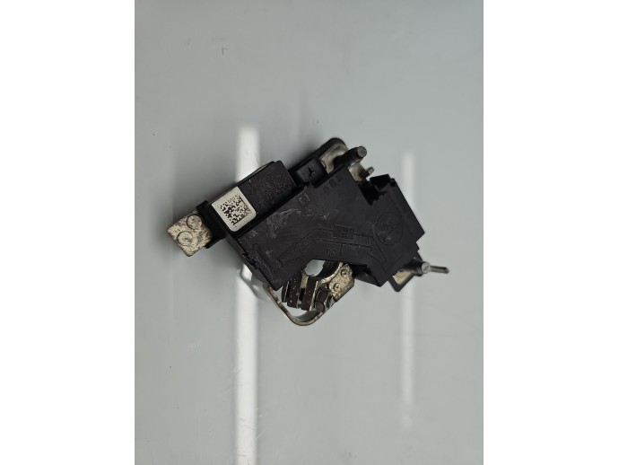 Borna baterie (+) cu capsa Mercedes Clasa B (W246) [Fabr 2011-2018] A2469069600